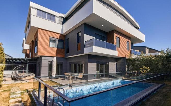 Luxury 5-Bedroom Villa with Private Pool in Konyaalti, Antalya
