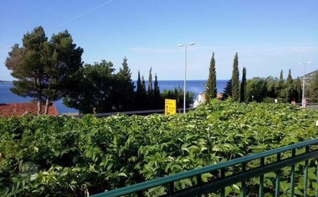 Просторный жилой дом с тремя террасами, видом на море и садом, недалеко от пляжа, Дубровник, Дубровницко-Неретванская жупания, Хорватия