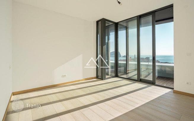 Luxury 3-Bedroom Apartment with Panoramic Sea View in Budva, photo 3