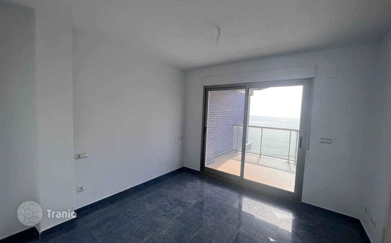 Beachfront 2-Bedroom Penthouse in Calpe, Alicante