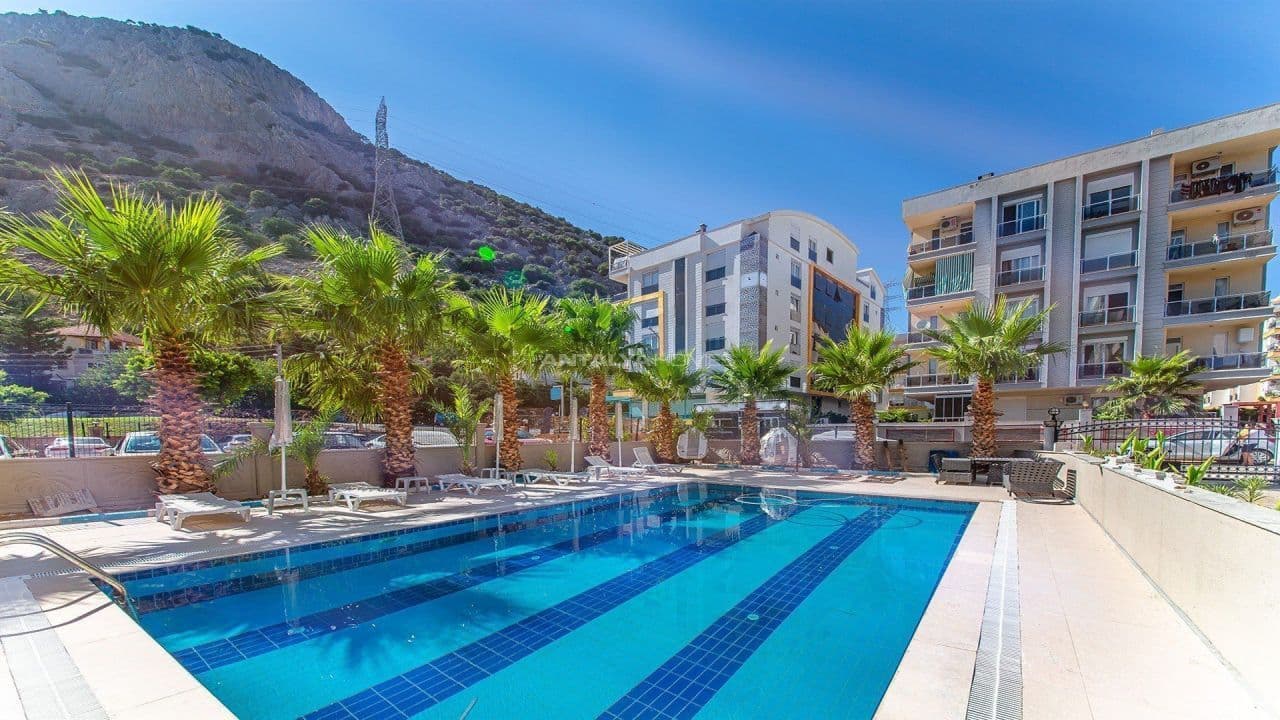4-Bedroom Penthouse in Konyaalti, Antalya, photo 4