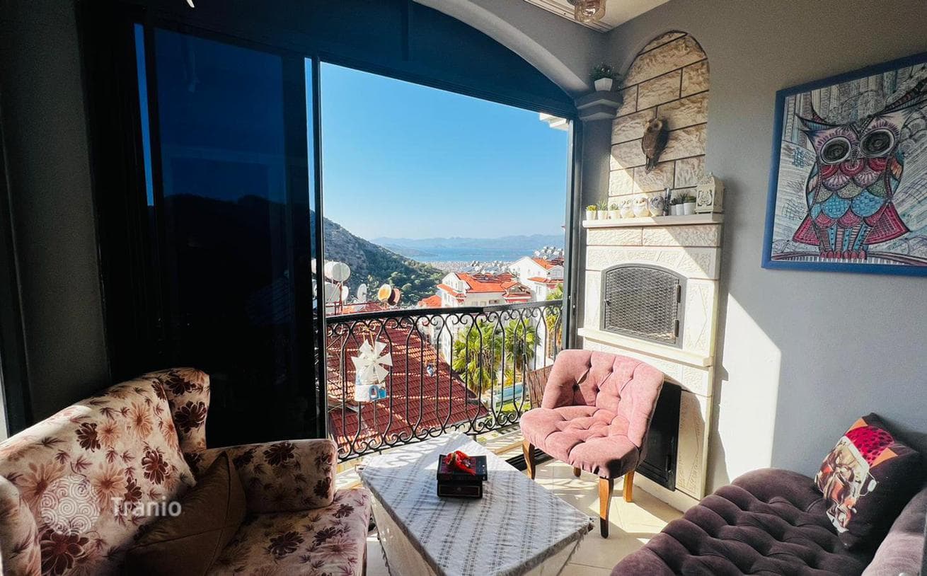 4-Bedroom Duplex Apartment with Sea View and Shared Pool in Fethiye