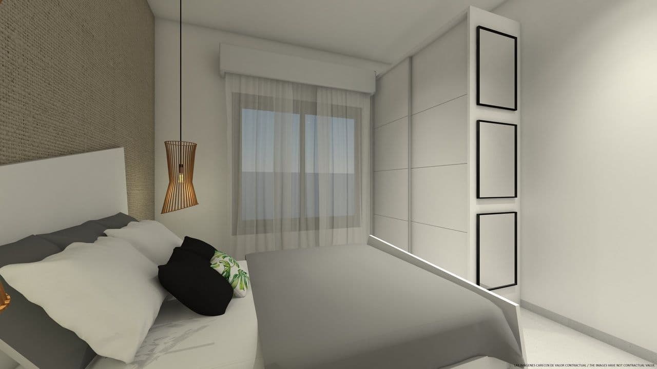 2-Bedroom Apartment in Torre de la Horadada, photo 5