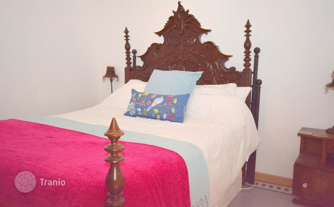 2-Bedroom Villa in Loule, Algarve, photo 3