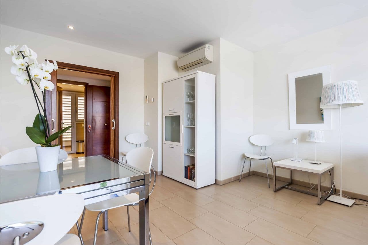 2-Bedroom Apartment in Andratx, photo 5