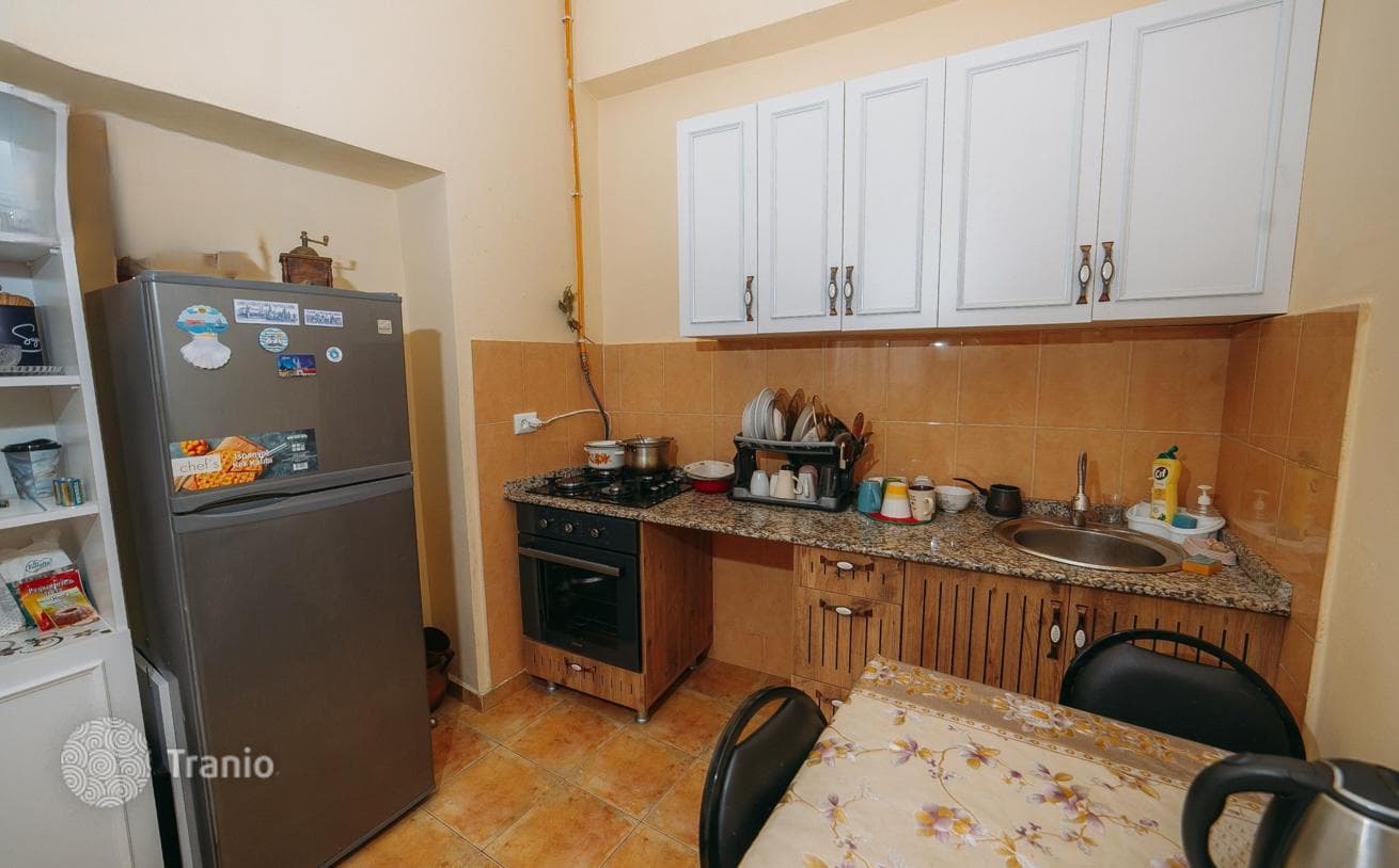 3-Bedroom Apartment in Historic Batumi City Center, photo 2