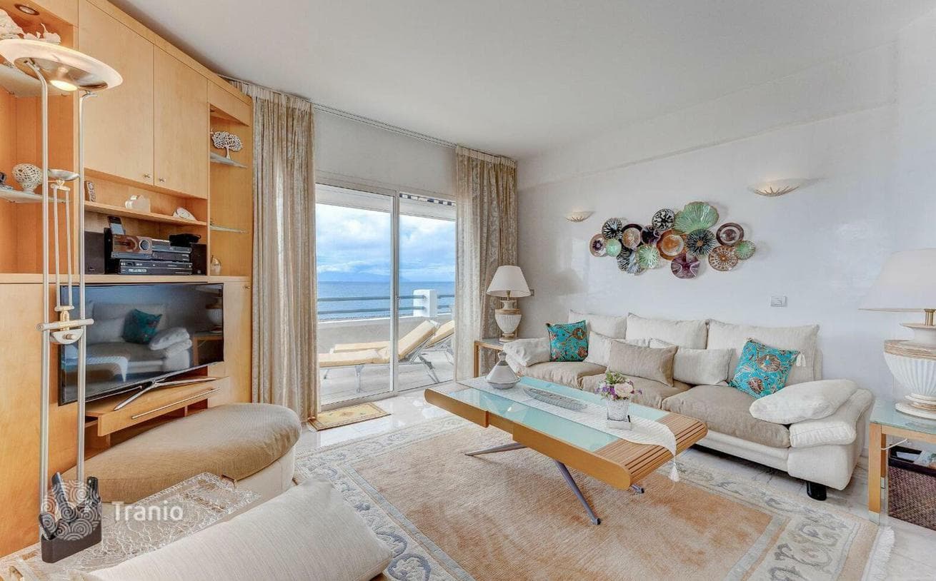2-Bedroom Penthouse with Sea View in Playa de las Americas, Tenerife, photo 2
