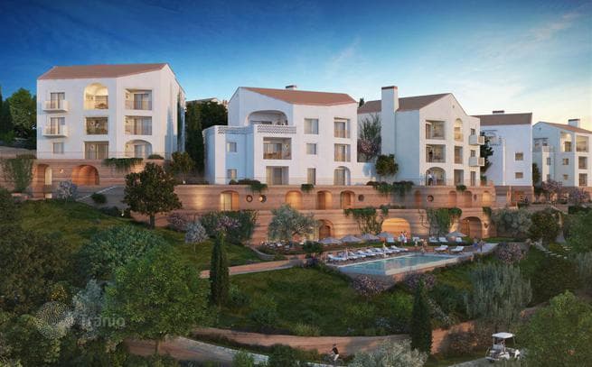 1-Bedroom Apartment with Large Terraces in Loulé, Faro