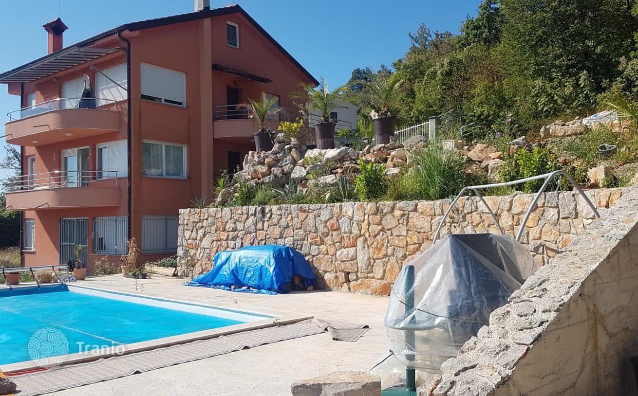 2-Bedroom Apartment with Panoramic Views in Opatija, photo 5