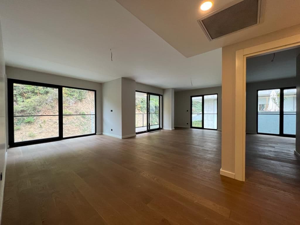 3-Bedroom Townhouse in Sariyer, Istanbul, photo 4