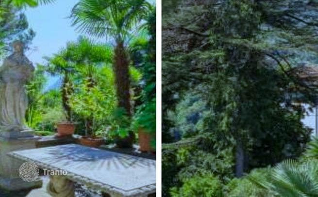 Historic Villa with Landscaped Gardens on Lake Como, Italy