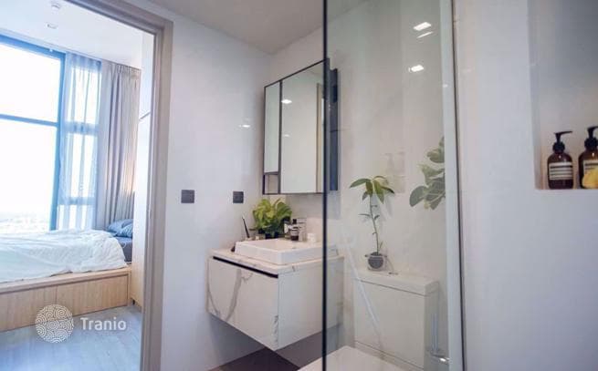 1-Bedroom Condo in Phra Khanong, Bangkok