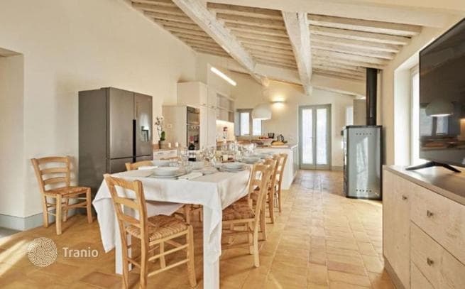 4-Bedroom Villa in Cortona, Italy, photo 3
