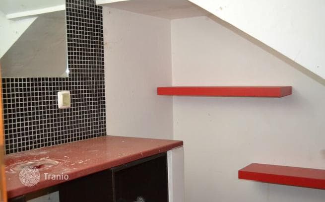 2-Bedroom Villa with Terrace in Funchal, Madeira, photo 2