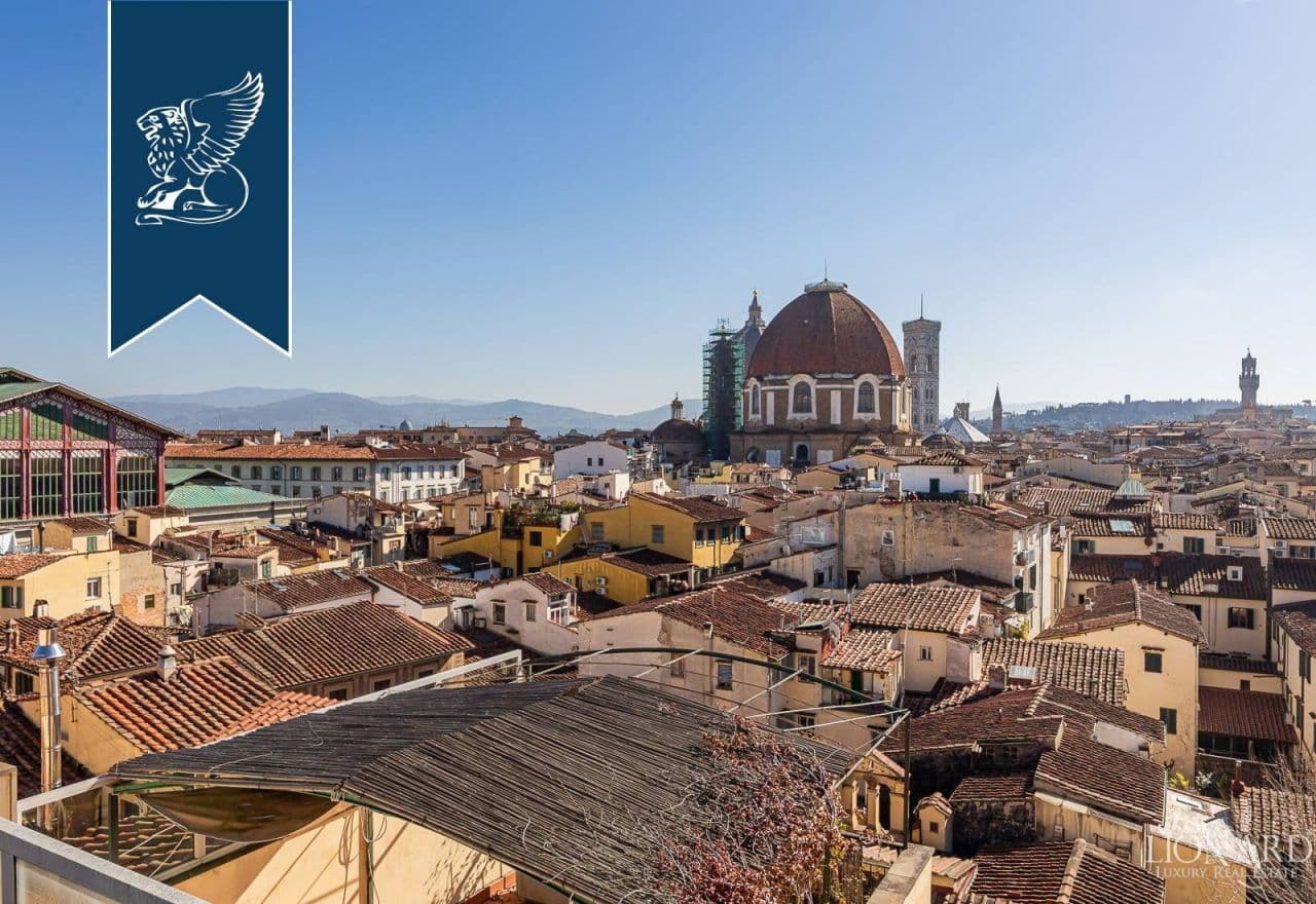 3-Bedroom Apartment in Florence, photo 3