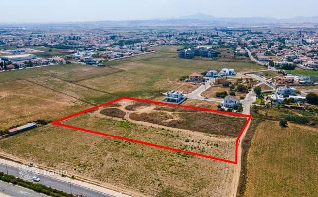 Land Plot in Dromolaxia, Cyprus, photo 3