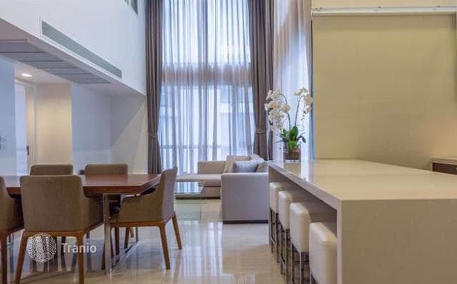 2-Bedroom Condo in Watthana, Bangkok, photo 3