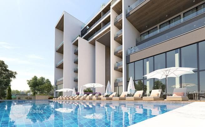 Luxury Apartments Near the Beach in Agios Tychon, Limassol