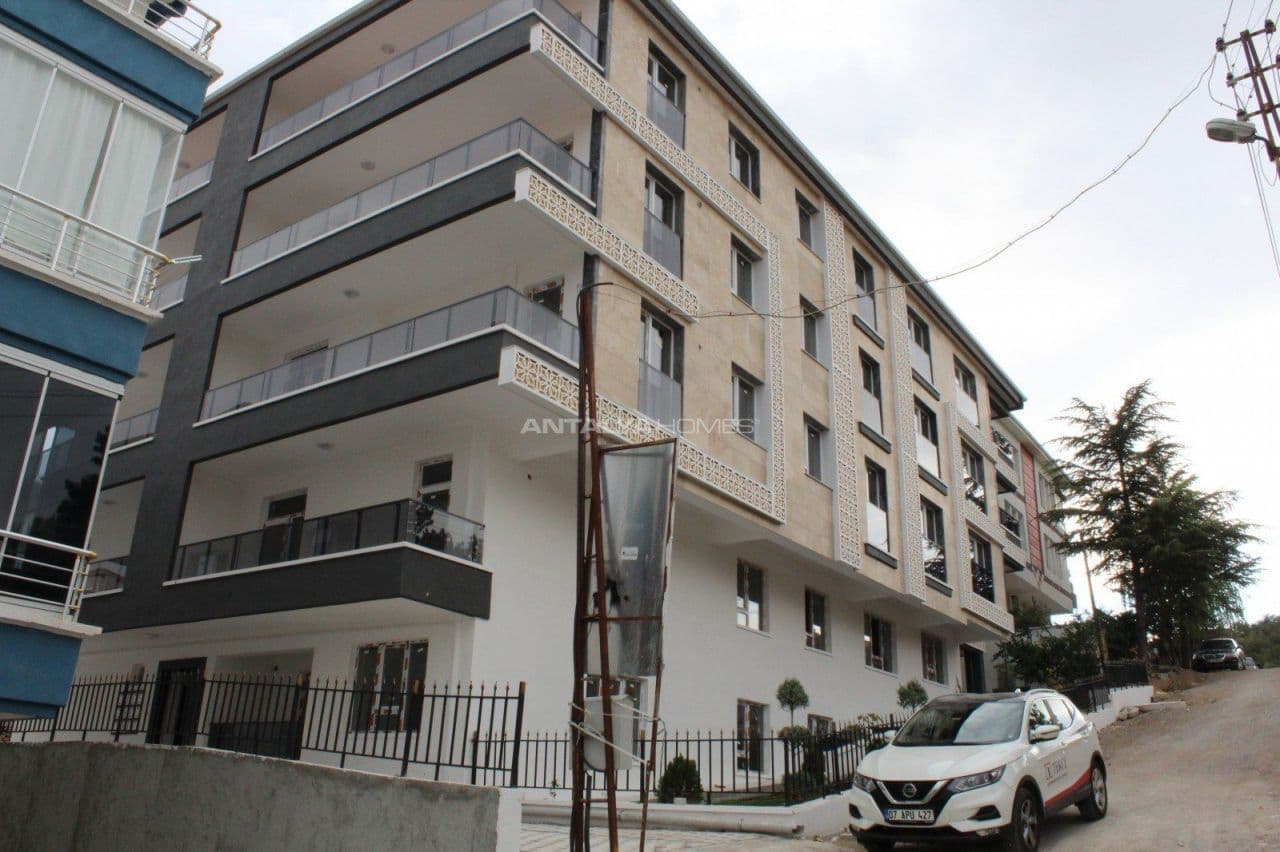 4-Bedroom Apartment in Kecioren, Ankara, photo 2