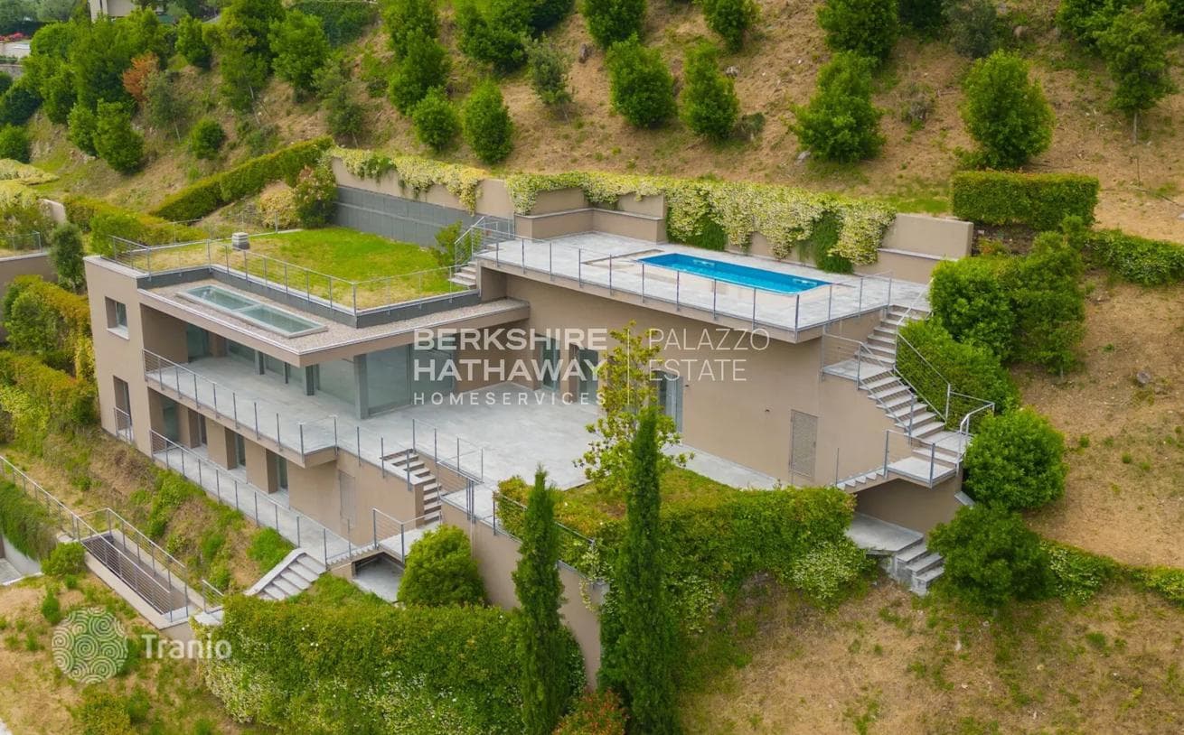 4-Bedroom Villa in Cernobbio, photo 4