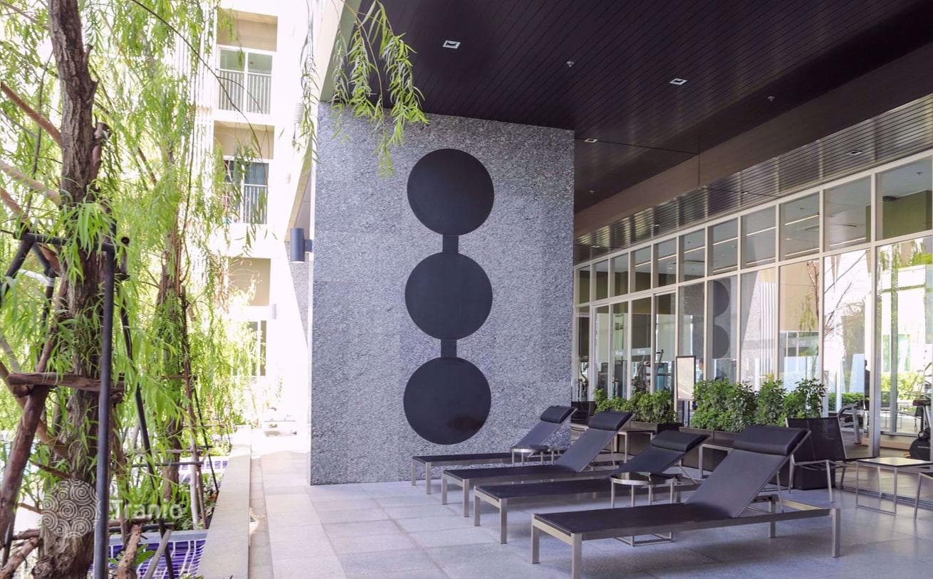 2-Bedroom Condo in Huai Khwang, Bangkok, photo 4