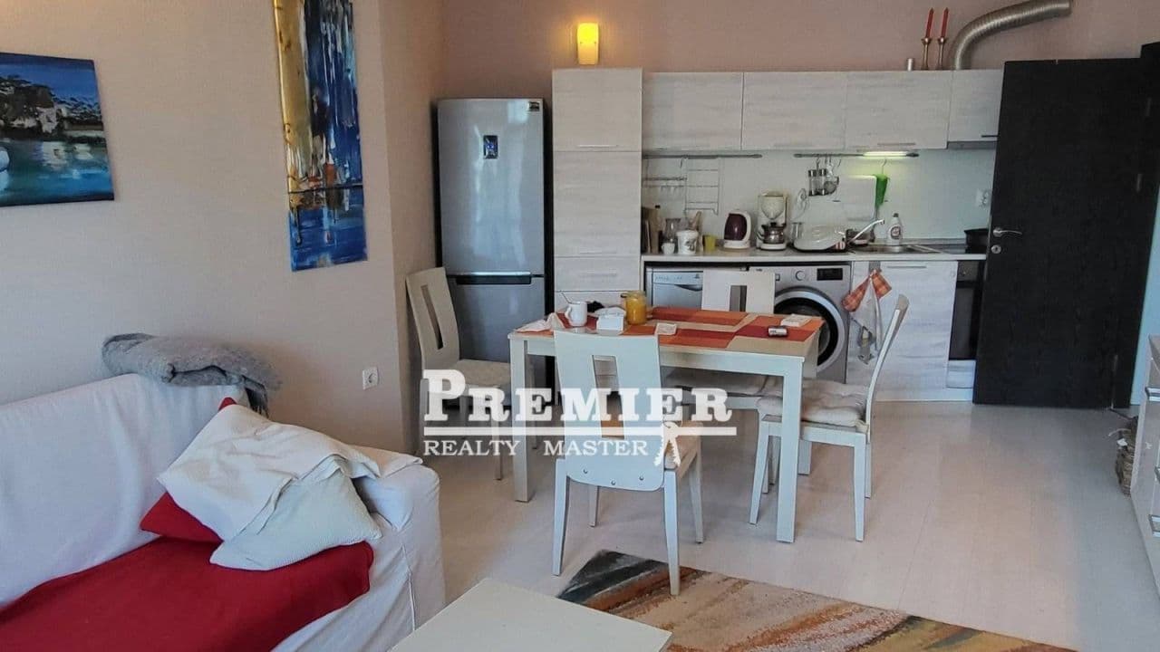 1-Bedroom Apartment in Burgas, photo 5