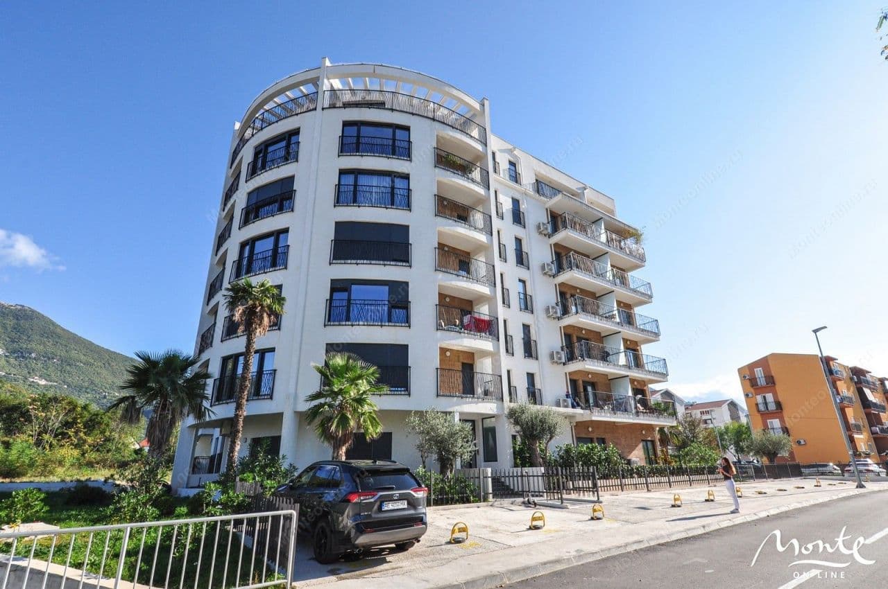 2-Bedroom Apartment in Tivat, Montenegro, photo 2