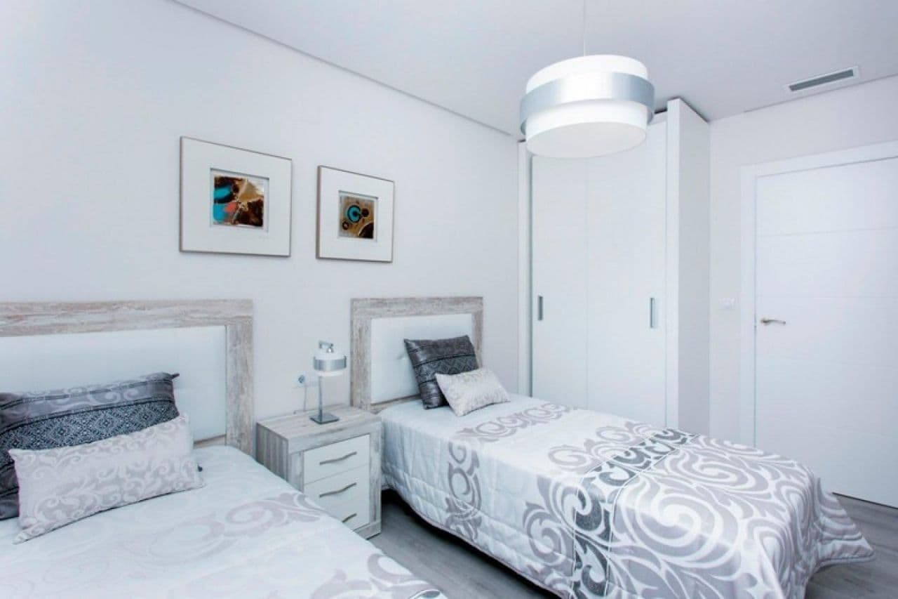 3-Bedroom Apartment in Villamartin, photo 3
