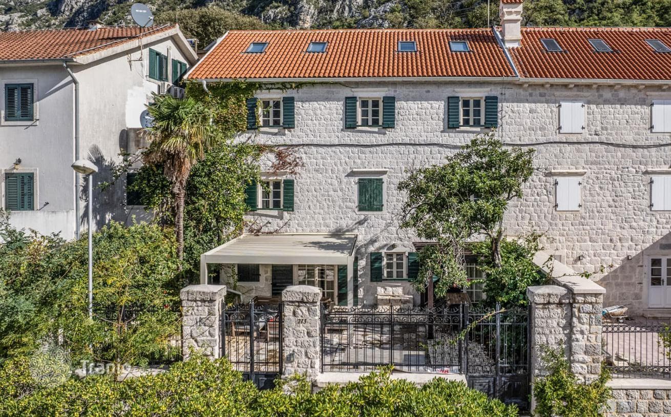 3-Bedroom Villa with Sea View in Dobrota, Kotor