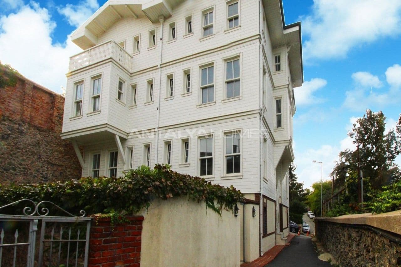 11-Bedroom Apartment in Sariyer, Istanbul, photo 3