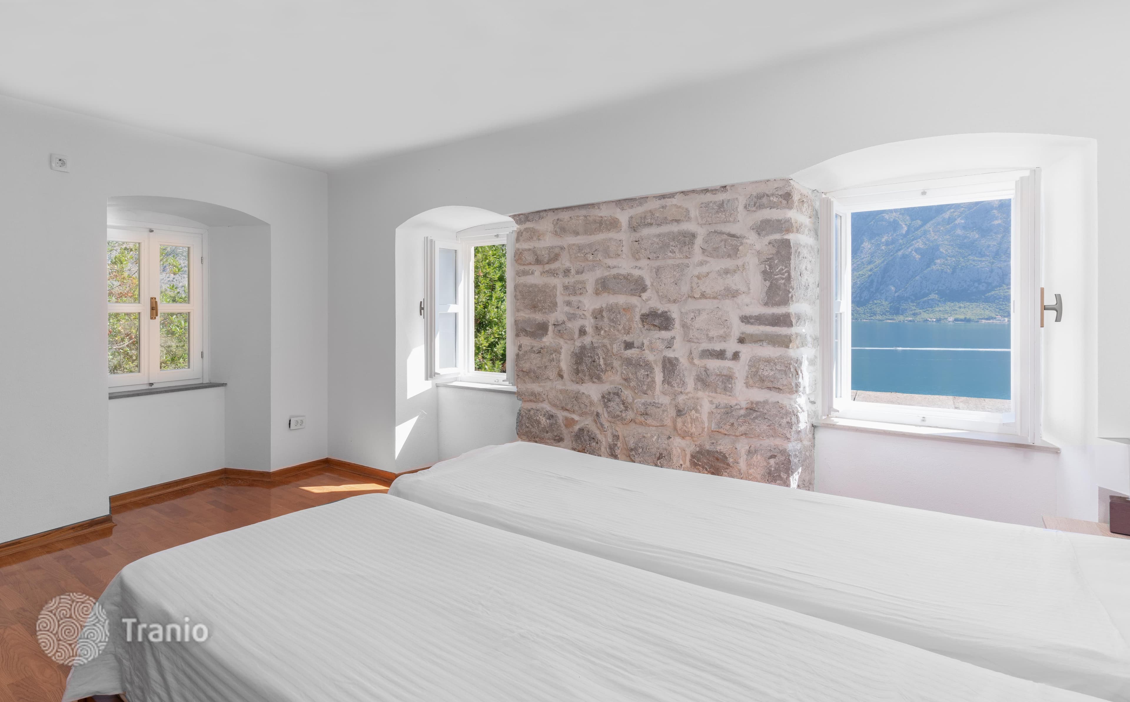 10-Bedroom Villa with Private Pool in Prčan, Montenegro, photo 3