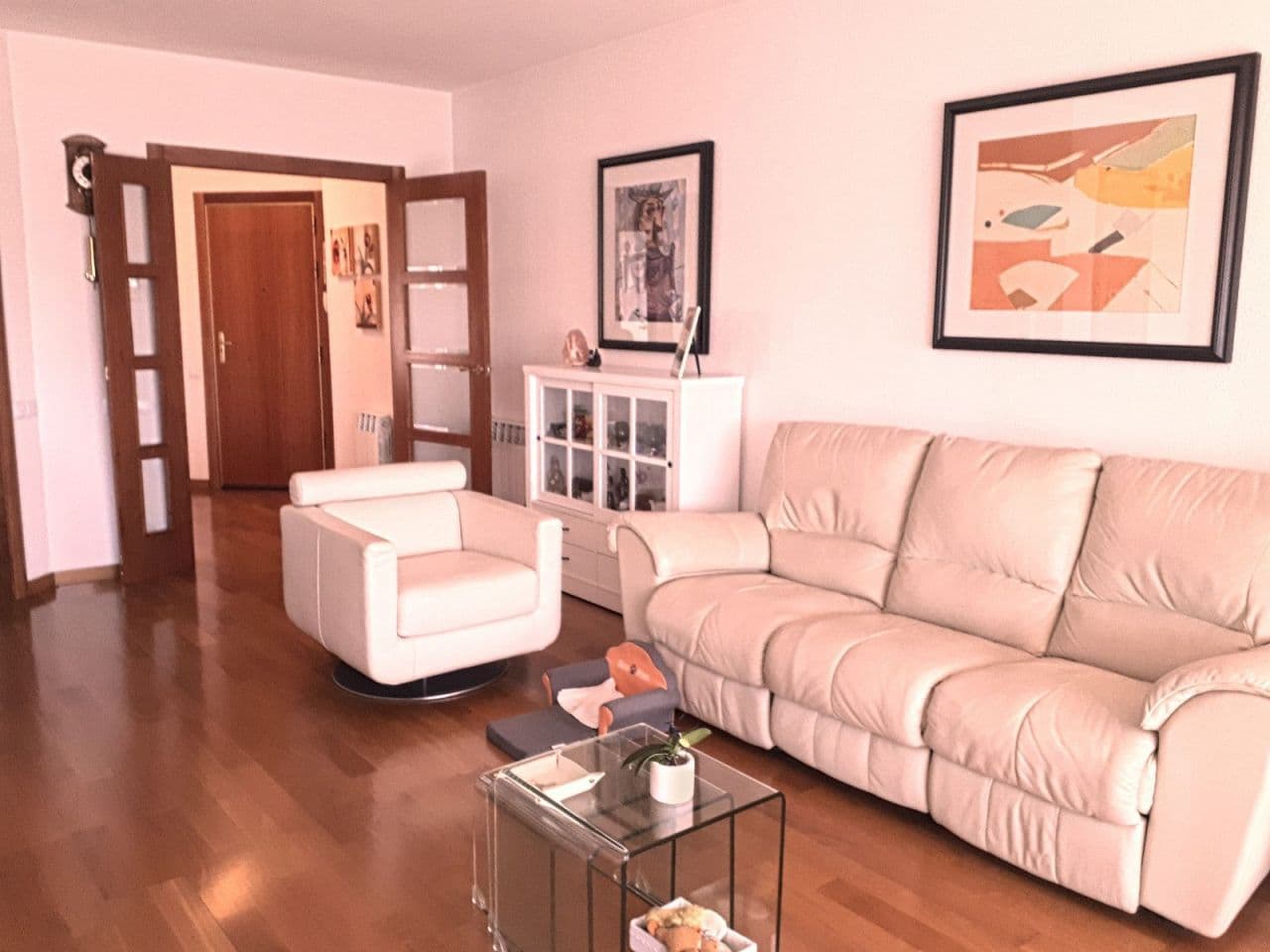 3-Bedroom Apartment in Barcelona, photo 3