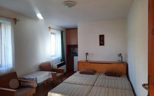 6-Room Townhouse 250 m² in Dunaújváros, Hungary