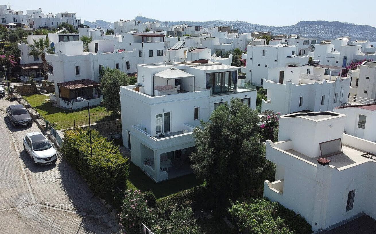 3-Bedroom Villa with Private Garden and Sea View in Turgutreis, Bodrum, photo 5