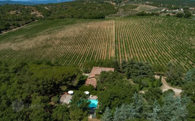 8-Bedroom Farm in Bucine, Italy, photo 5