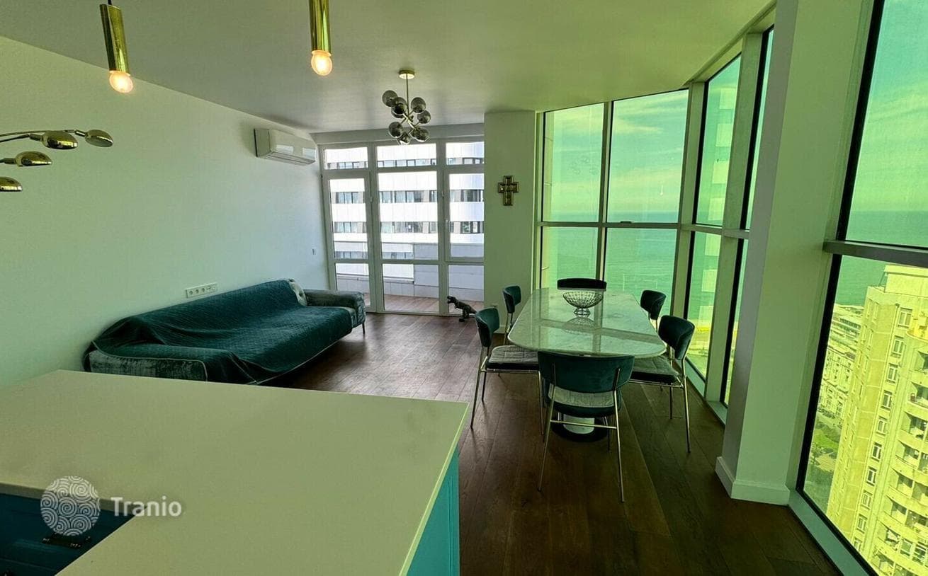 2-Bedroom Apartment with Panoramic Sea and City Views in Batumi, photo 2