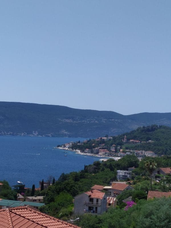 2-Bedroom Apartment in Zelenika, Montenegro, photo 2