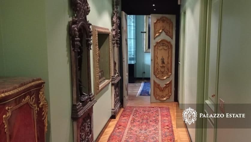 1-Bedroom Apartment in Milan, photo 5