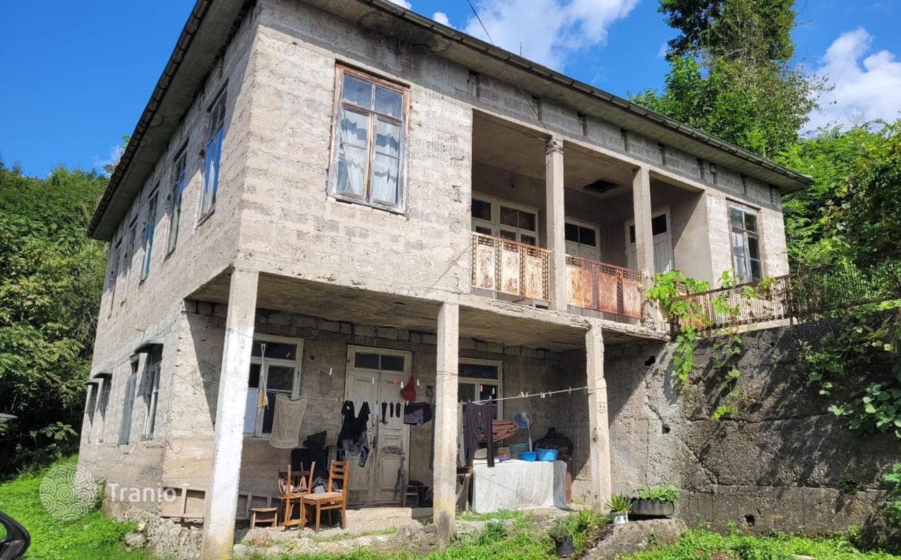 Large House with Gardens in Batumi Suburb