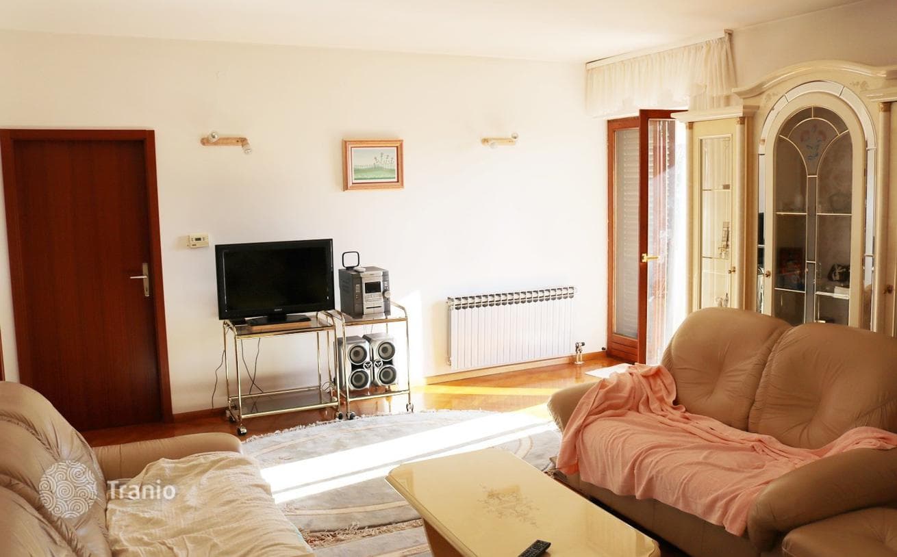 3-Bedroom House with Terrace and Garden in Trogir, photo 2