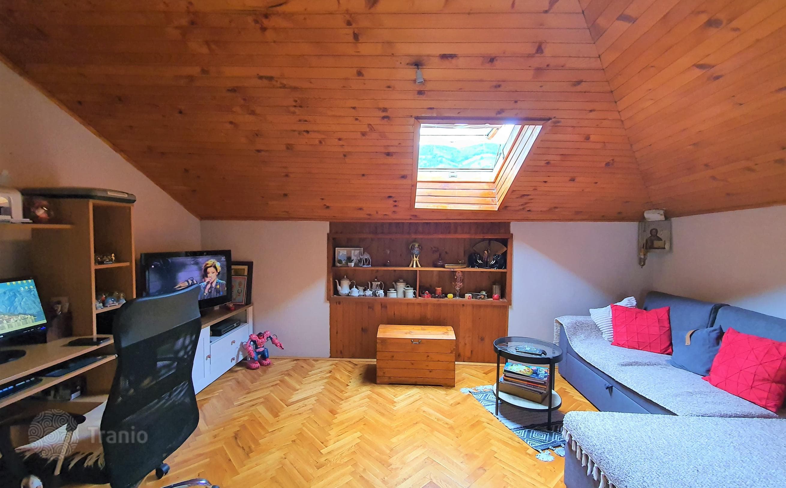 2-Bedroom Apartment with Bay View in Old Town, Kotor, photo 2
