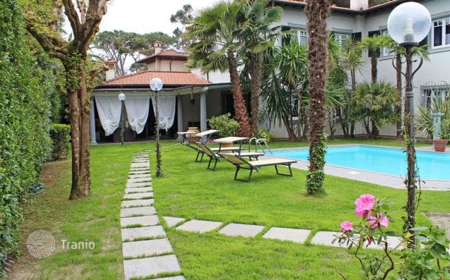 8-Bedroom Villa in Forte dei Marmi, Italy, photo 4