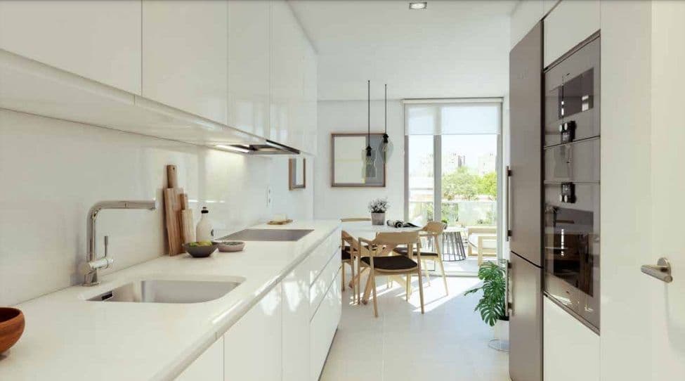 3-Bedroom Apartment in Valencia, photo 4