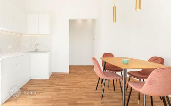 3-Bedroom Penthouse with Balcony and Mountain View in Athens, photo 2