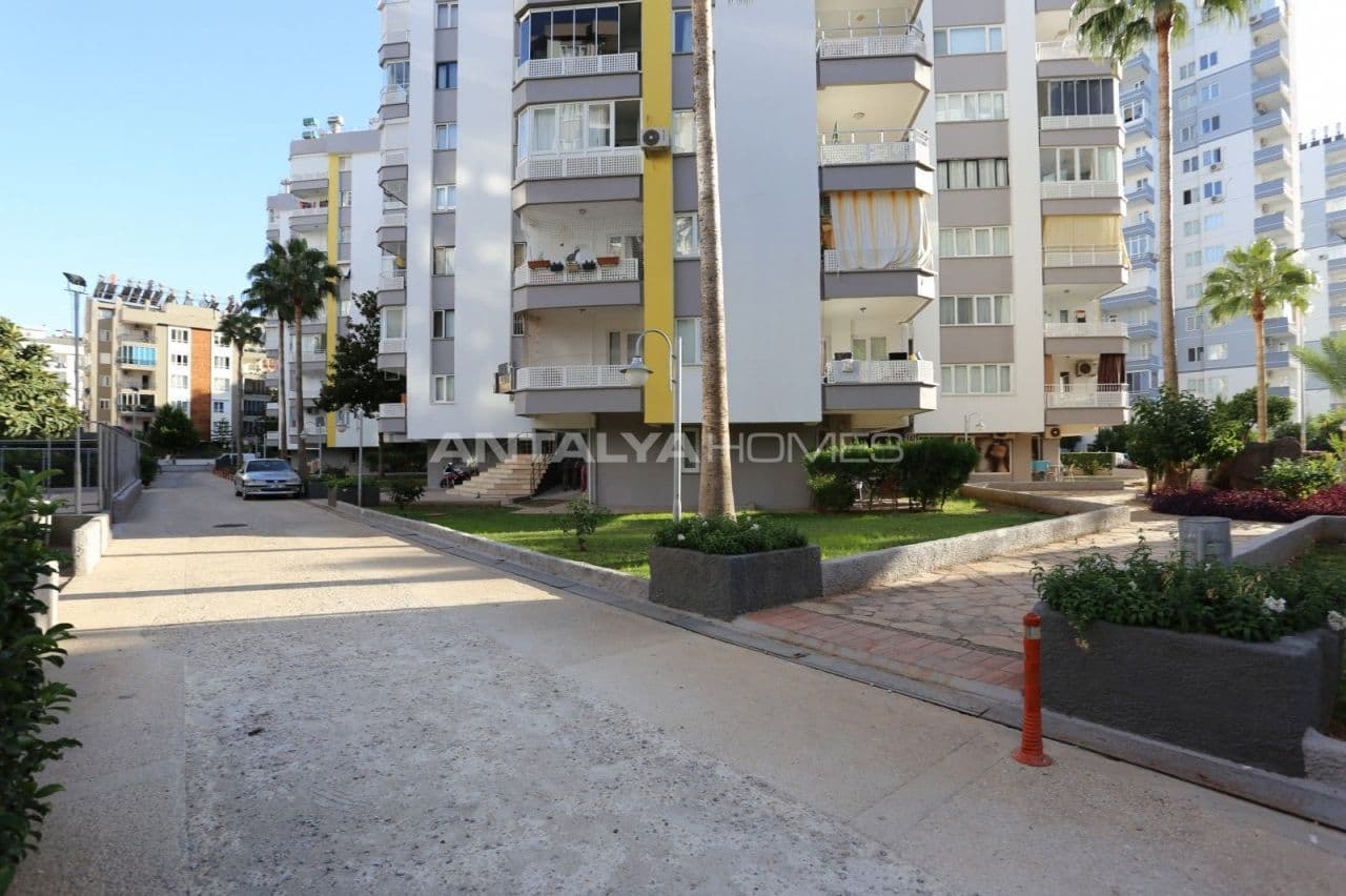 3-Bedroom Apartment in Konyaalti, Antalya, photo 2