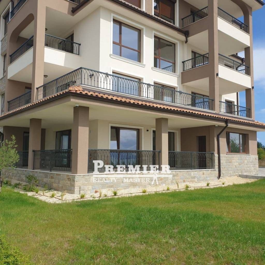 1-Bedroom Apartment in Burgas, photo 2