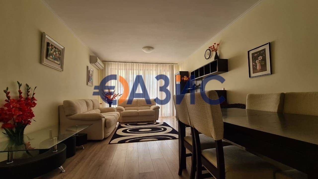 1-Bedroom Apartment in Shkorpilovtsi, photo 2