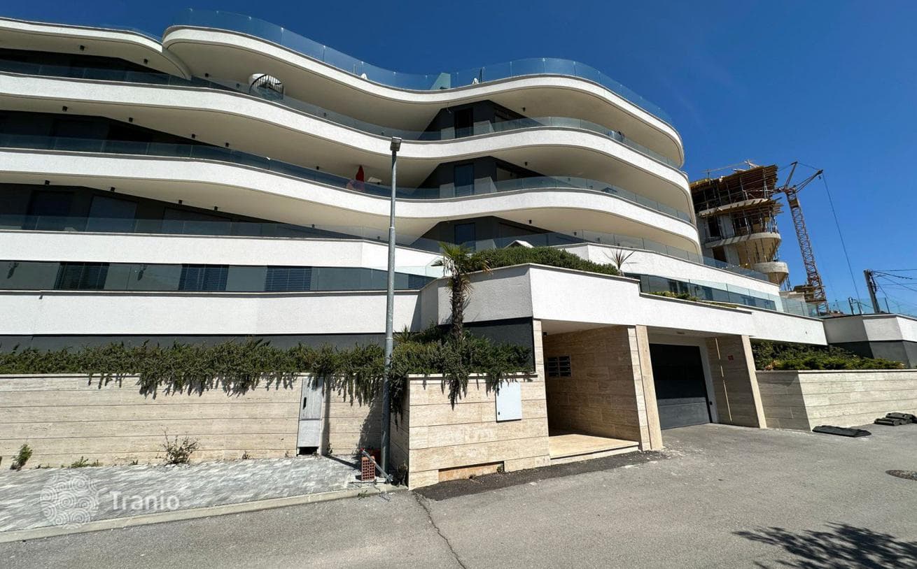 3-Bedroom Apartment with Roof Pool in Opatija, photo 2