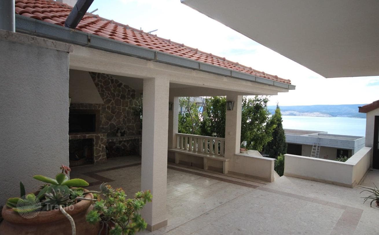 7-Bedroom House in Lokva Rogoznica, photo 4