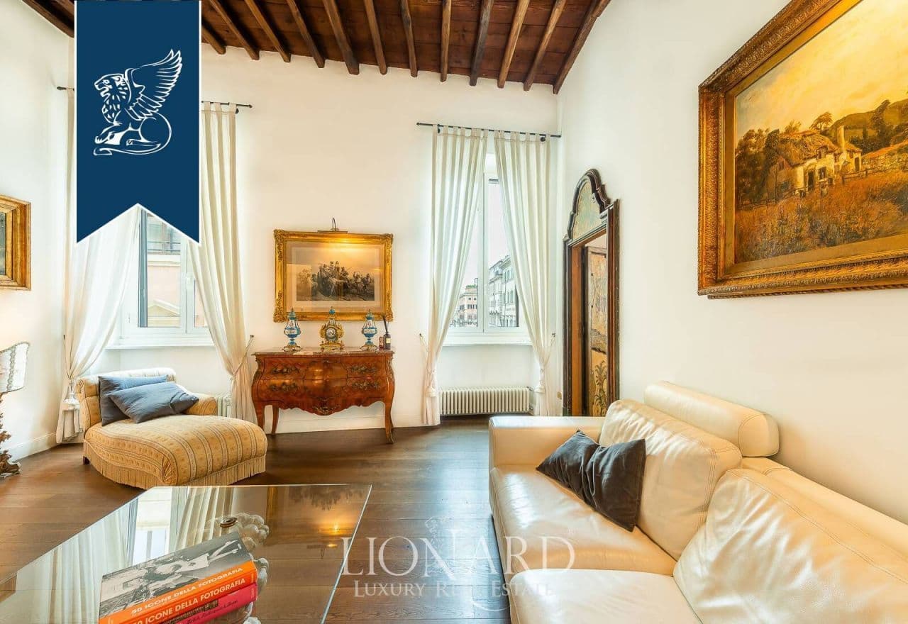 2-Bedroom Apartment in Rome, photo 5